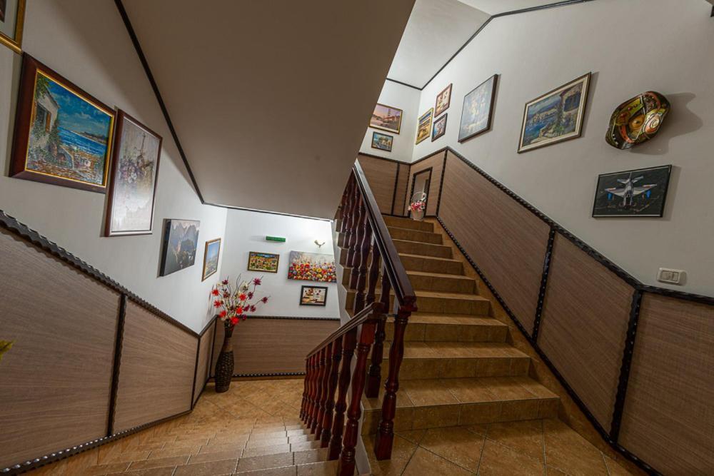 Pensiunea Orizont Farcasa Exterior foto